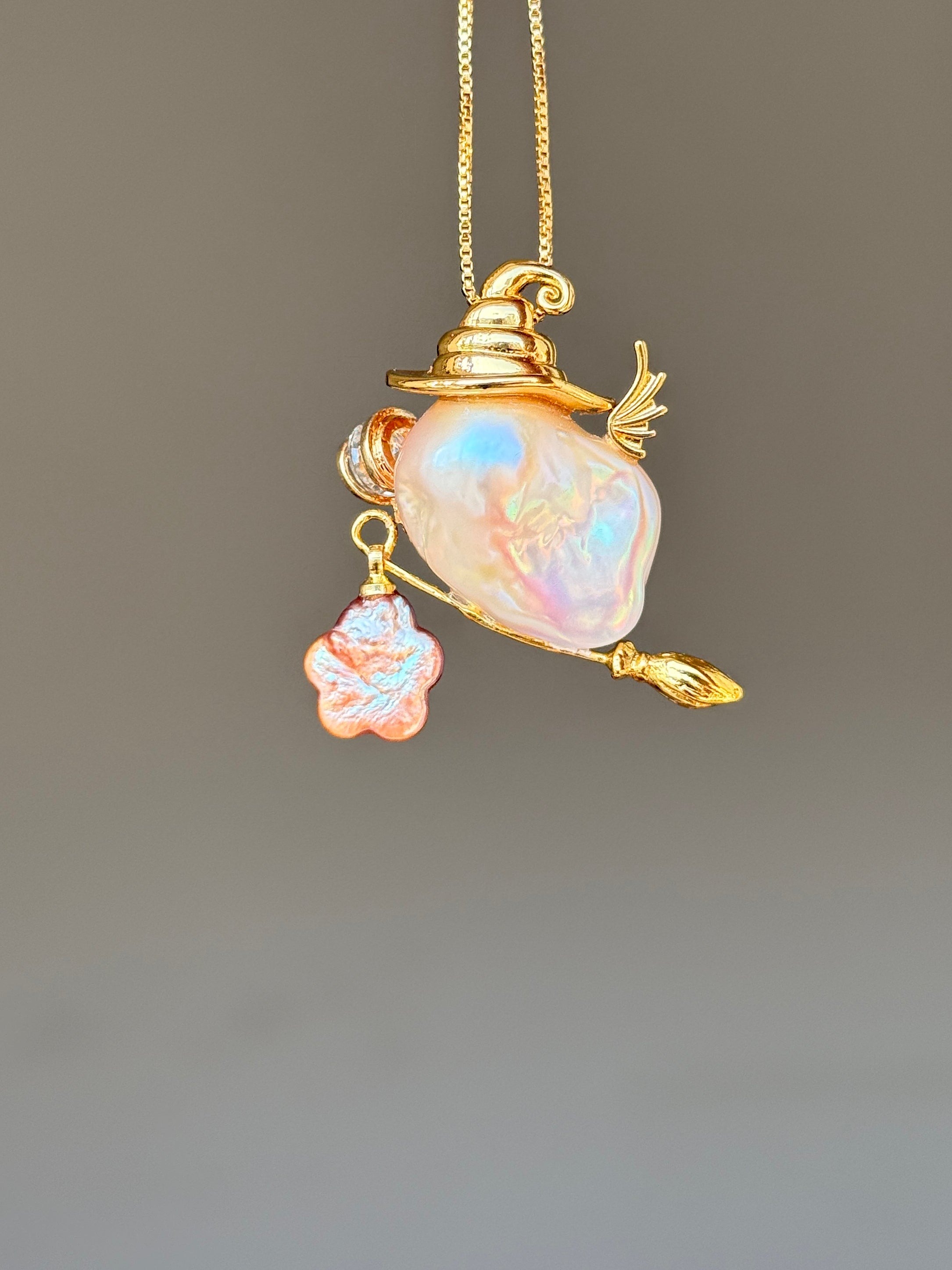 Golden Spellkeeper Baroque Pearl Necklace SKUE113