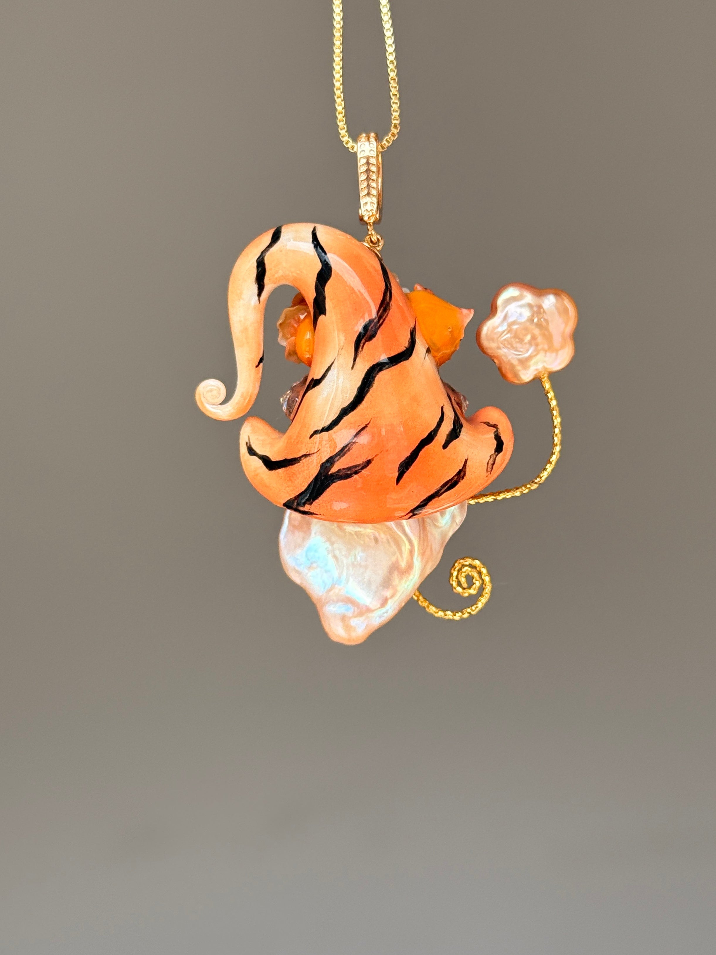 Tiger Stripe Sprite Baroque Pearl Necklace SKUE23