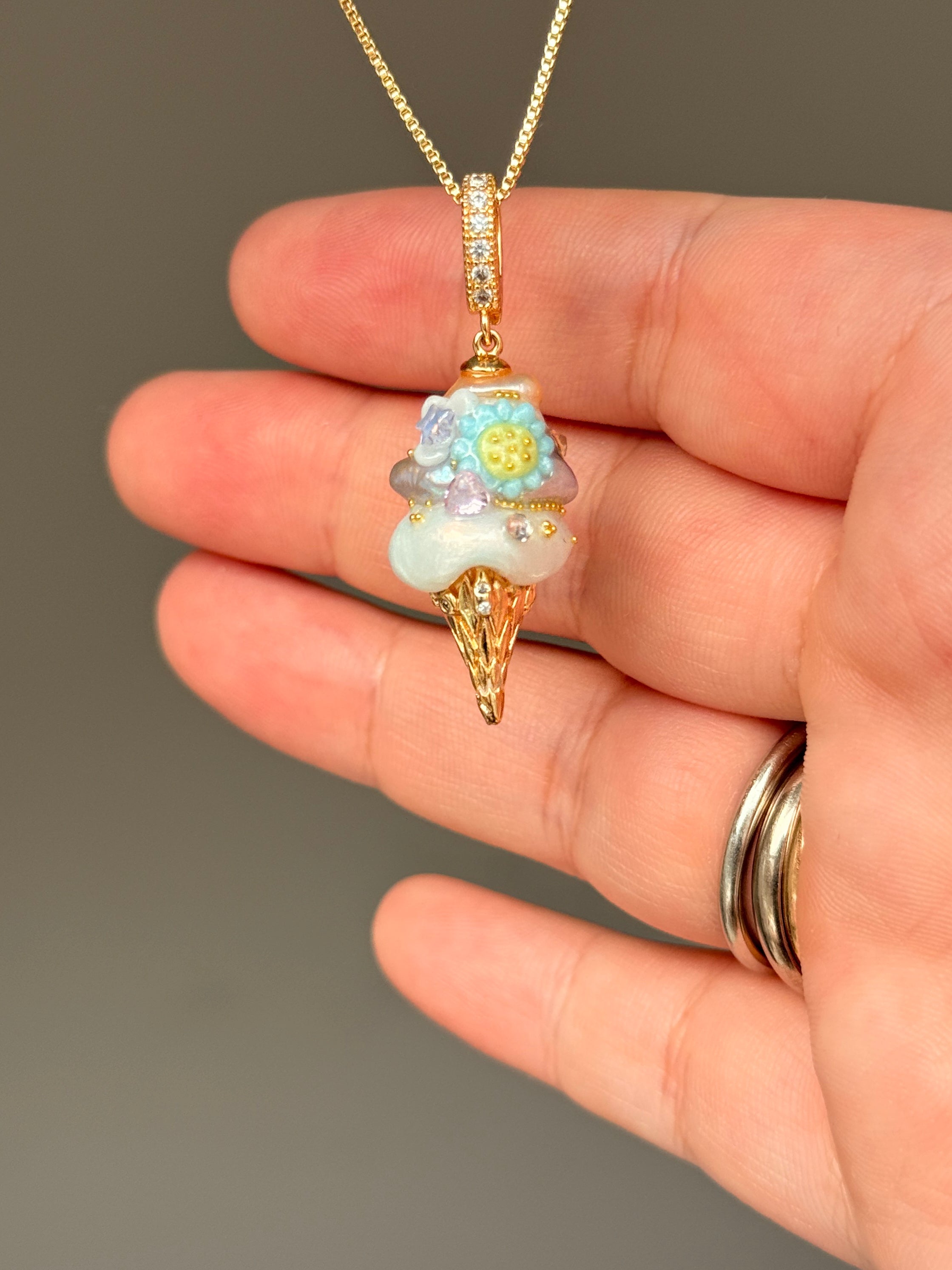 Blue Daisy Scoop Baroque Pearl Necklace SKUCR35