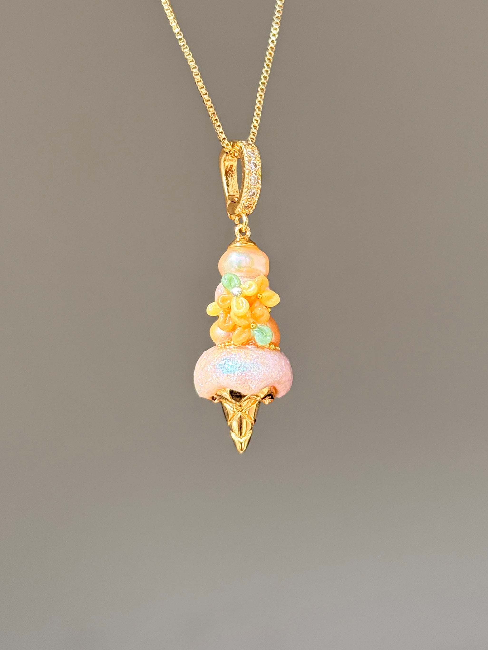 Golden Bloom Scoop Baroque Pearl Necklace SKUCR87