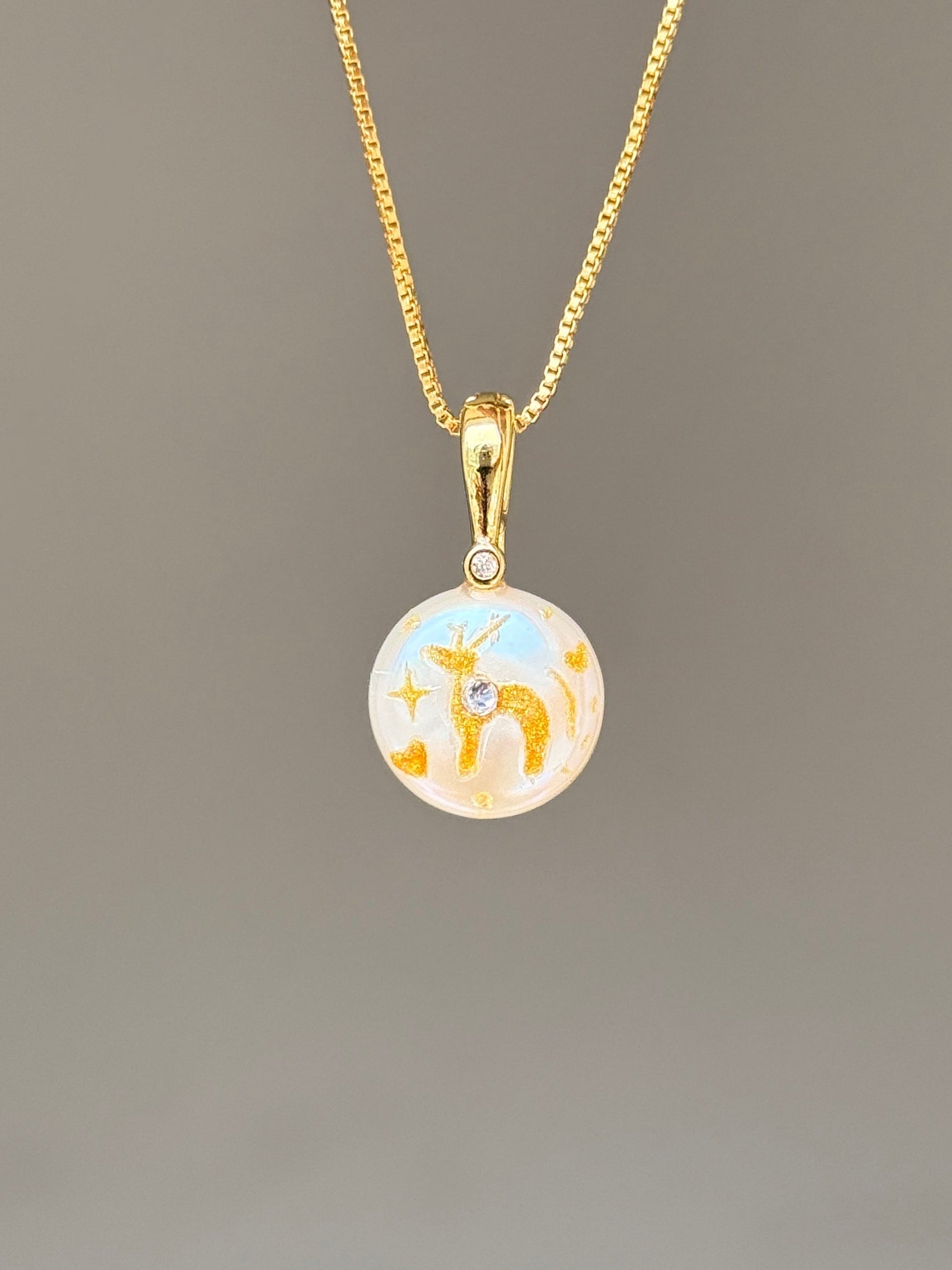 Prancing Fawn Button Baroque Pearl Necklace SKUO8