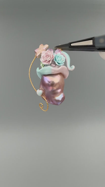 Hat Charms – Hand-Sculpted Mini Hat Pearl Necklace 233P302