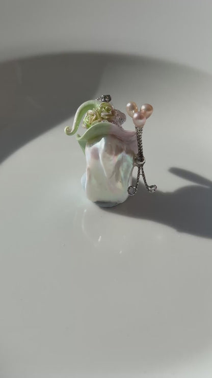 Hat Charms – Hand-Sculpted Mini Hat Pearl Necklace