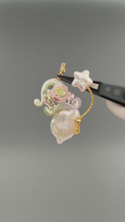 Hat Charms – Hand-Sculpted Mini Hat Pearl Necklace 147P138