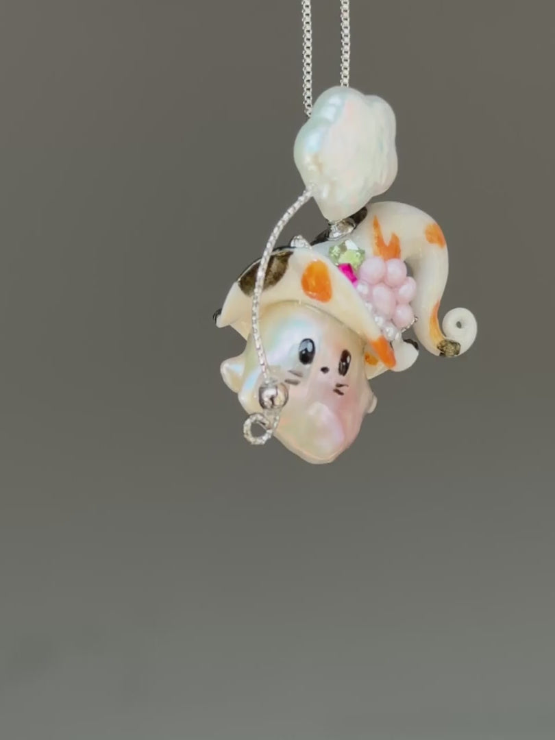 Calico Kitty Sprite Baroque Pearl Necklace SKUE62