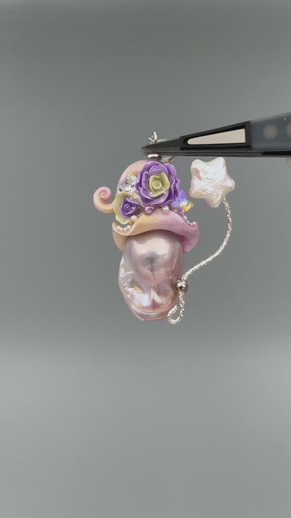Hat Charms – Hand-Sculpted Mini Hat Pearl Necklace 221P285