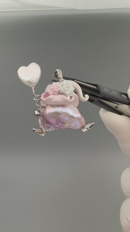 Hat Charms – Hand-Sculpted Mini Hat Pearl Necklace 341P652