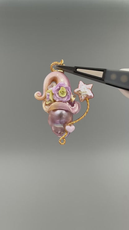 Hat Charms – Hand-Sculpted Mini Hat Pearl Necklace