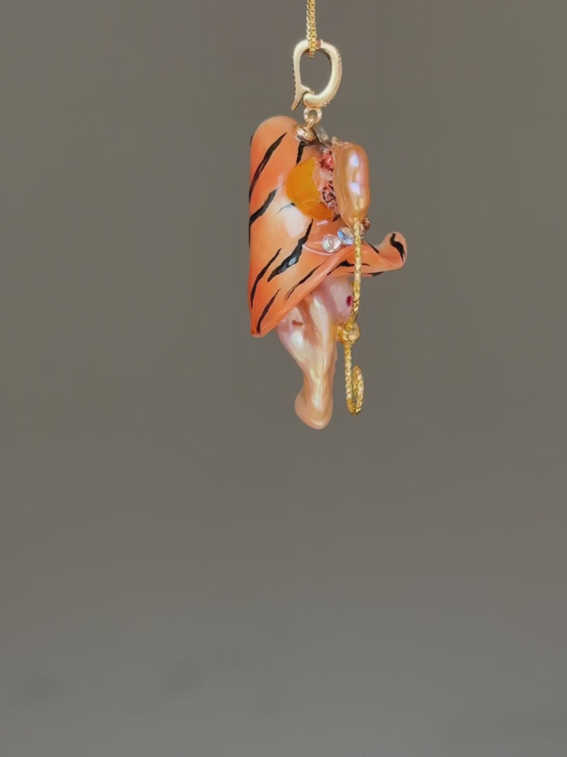 Tiger Stripe Sprite Baroque Pearl Necklace SKUE23